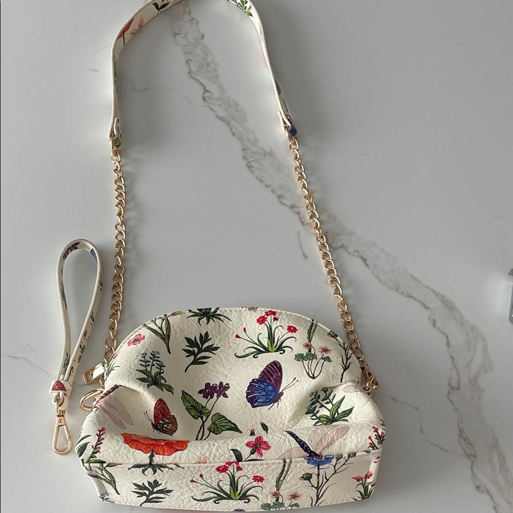 Shoulder bag